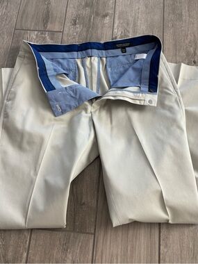 Banana Republic Men’s Light Beige Chinos